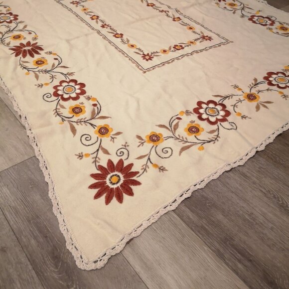 Vintage Crewel Tablecloth Hand Embroidered Floral Brown &Gold Crochet Lace Edge - Picture 2 of 14